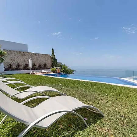 Holiday home Casa Lumar